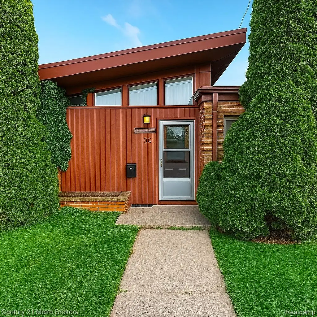 106 N Marquette Street, Durand, MI 48429 - Image #1