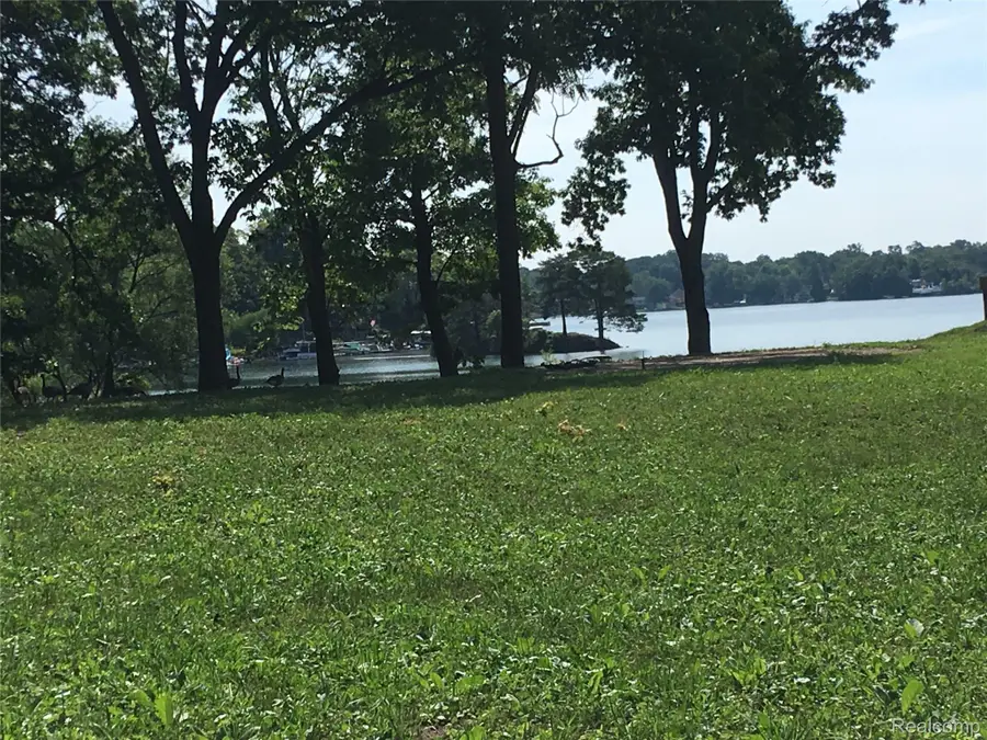00 Blain Island, Waterford, MI 48329 - #2