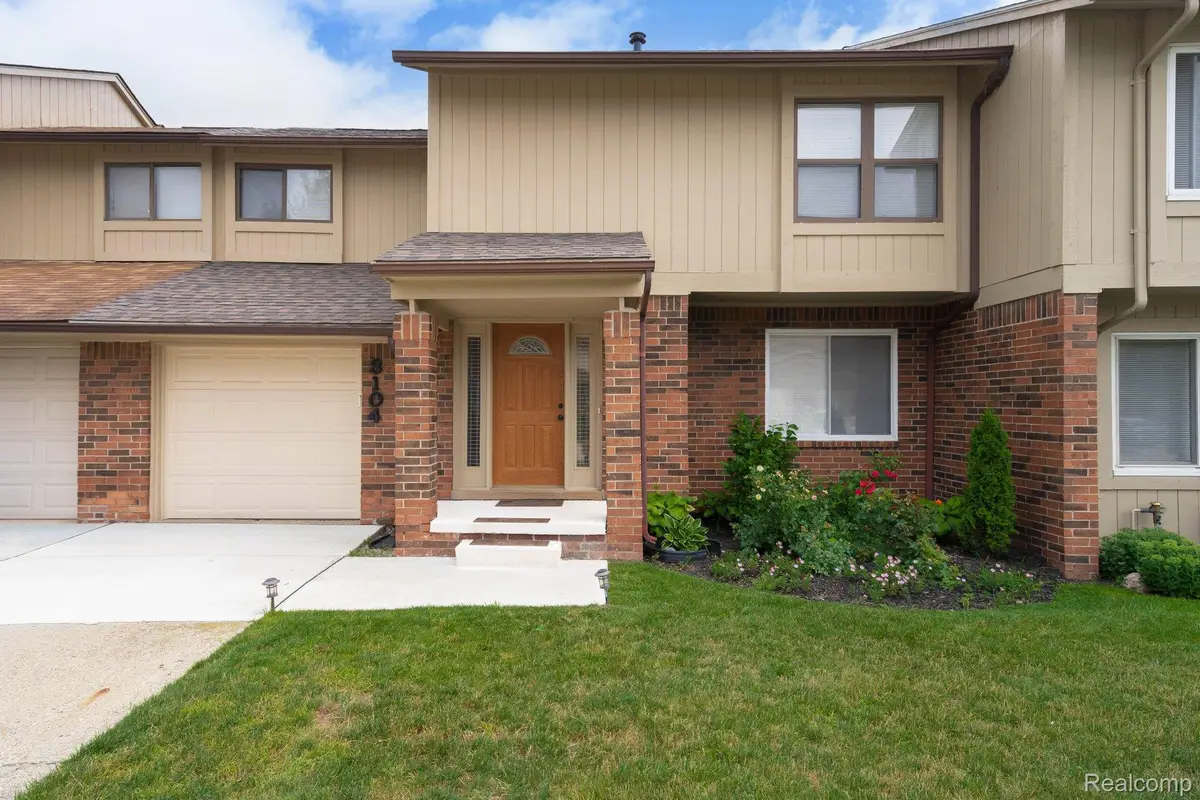 3104 Woods Circle, Detroit, MI 48207 - Image #1