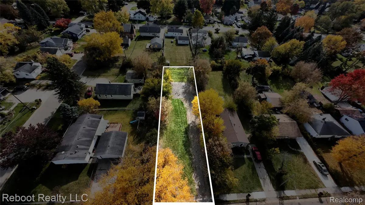 686 Peacock Avenue, Pontiac, MI 48340 - Image #1