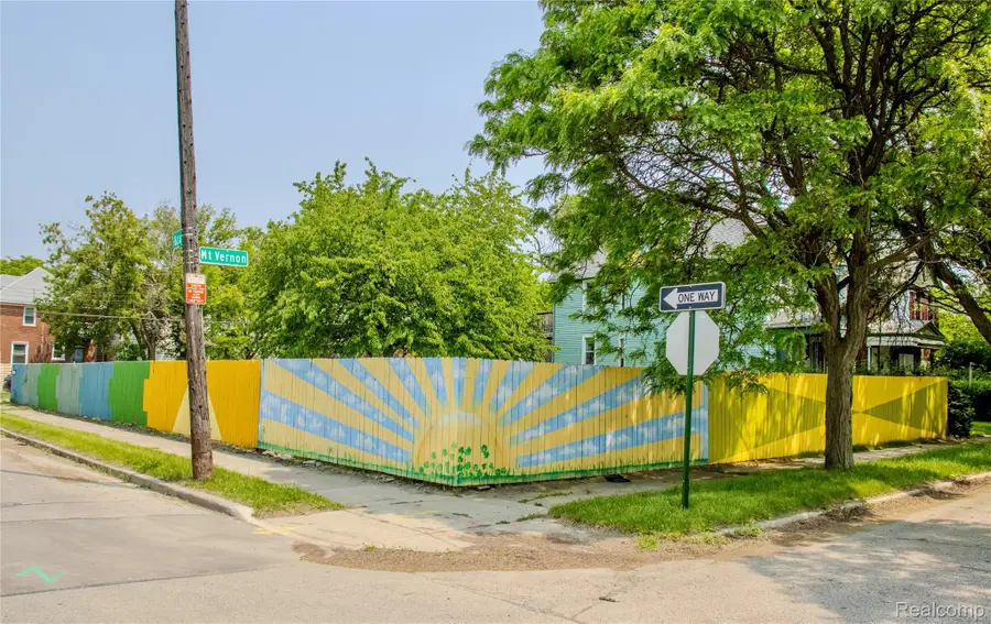 403 Mt Vernon Street, Detroit, MI 48202 - Image #2