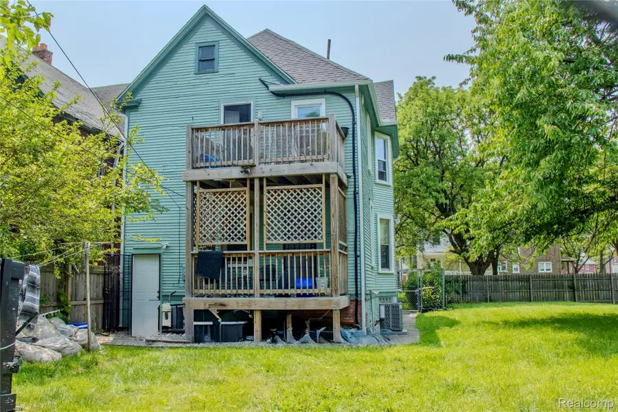 403 Mt Vernon Street, Detroit, MI 48202 - Image #3