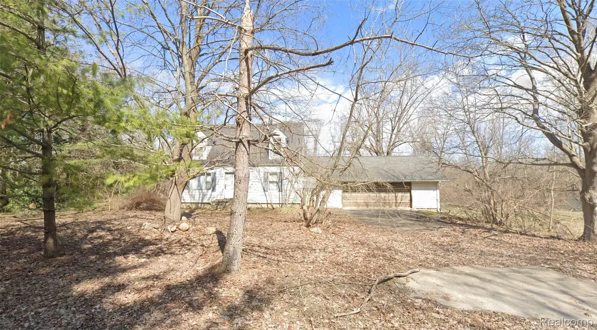 12910 Wilbur Road, Clinton, MI 49236 - Image #1