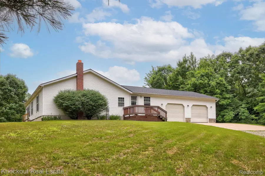 6275 Caine Road, Vassar, MI 48768 - Image #2