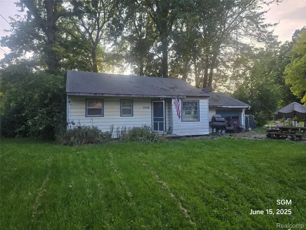 3145 Raywood Street, Flint, MI 48504