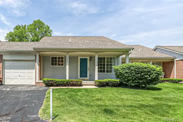 19227 Mandarin Drive, Roseville, MI 48066