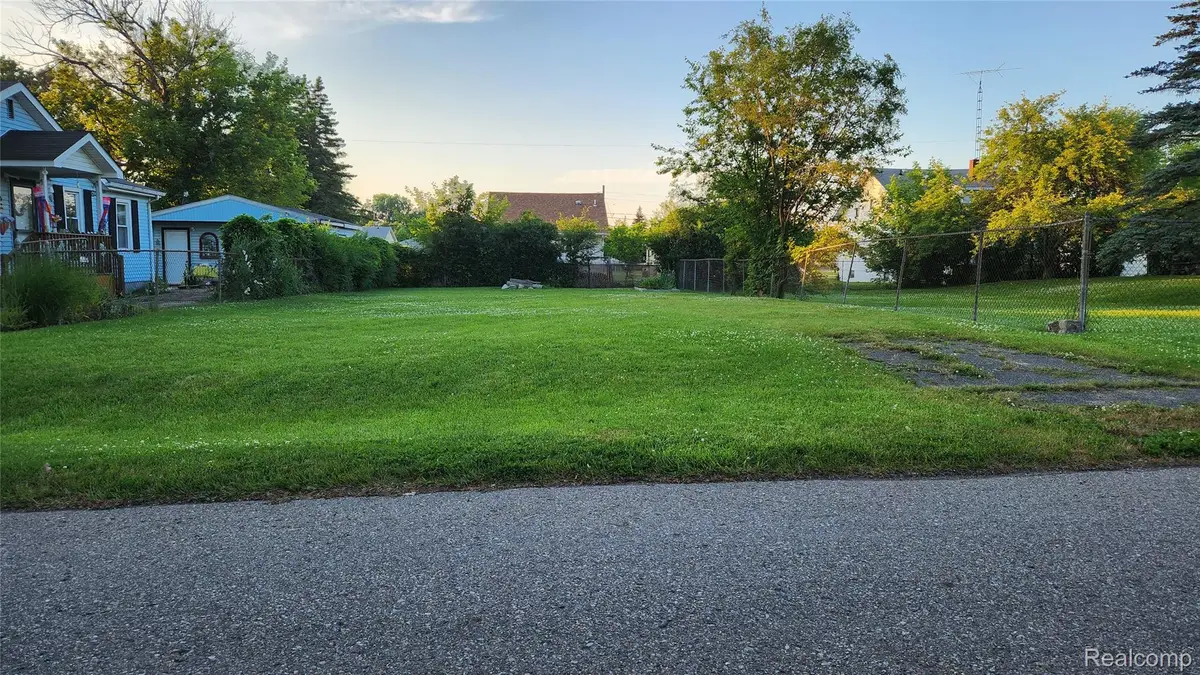 1497 Williamson E Williamson Avenue, Burton, MI 48529 - Image #1