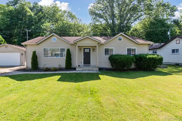 1673 Edwin Drive, Brighton, MI 48114