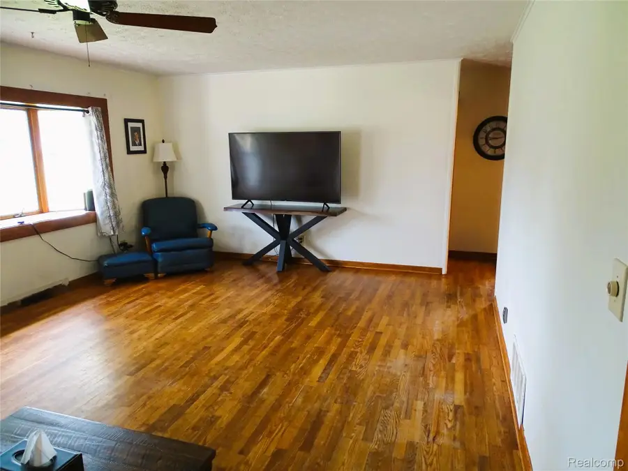 4694 King Road, Saginaw, MI 48601 - Image #2