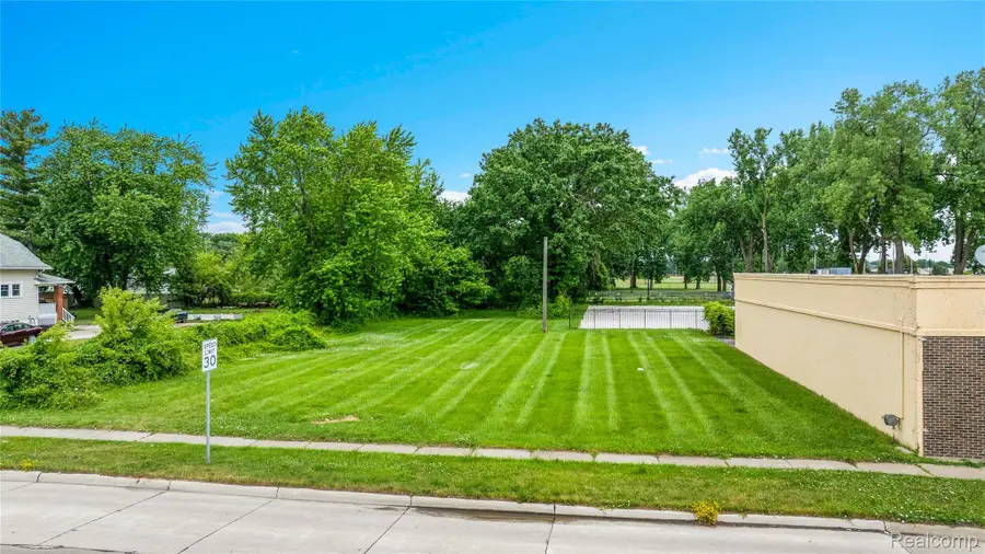 Vacant Land Masonic Boulevard, Saint Clair Shores, MI 48082 - Image #3