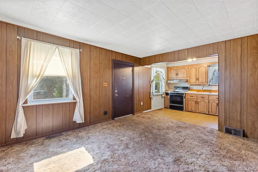 13632 Pearl Street, Southgate, MI 48195 - Image #3