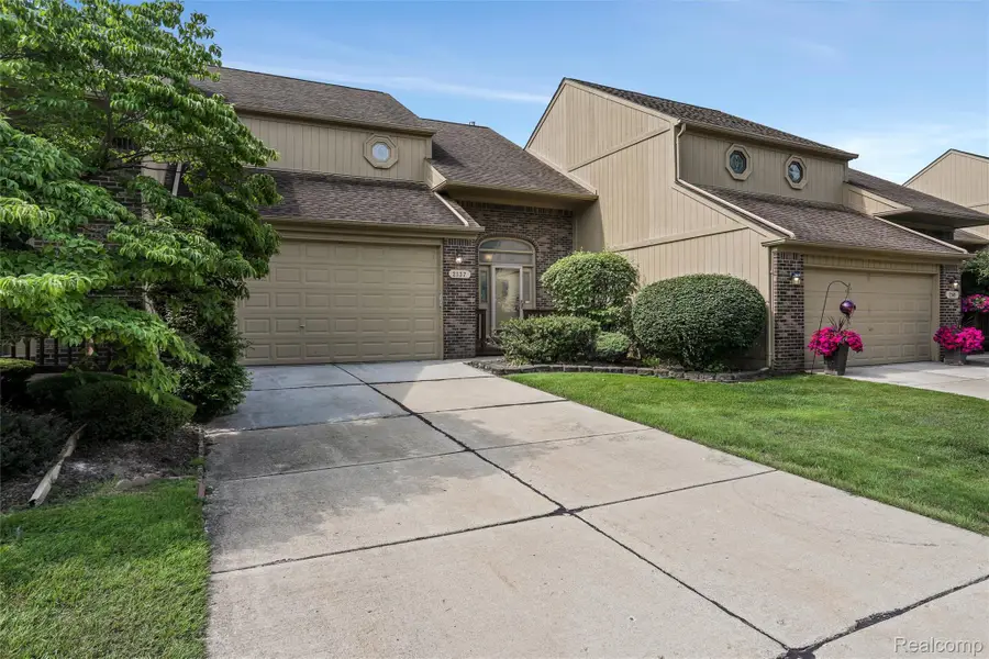 2137 Crystal Drive, Rochester Hills, MI 48309 - Image #3