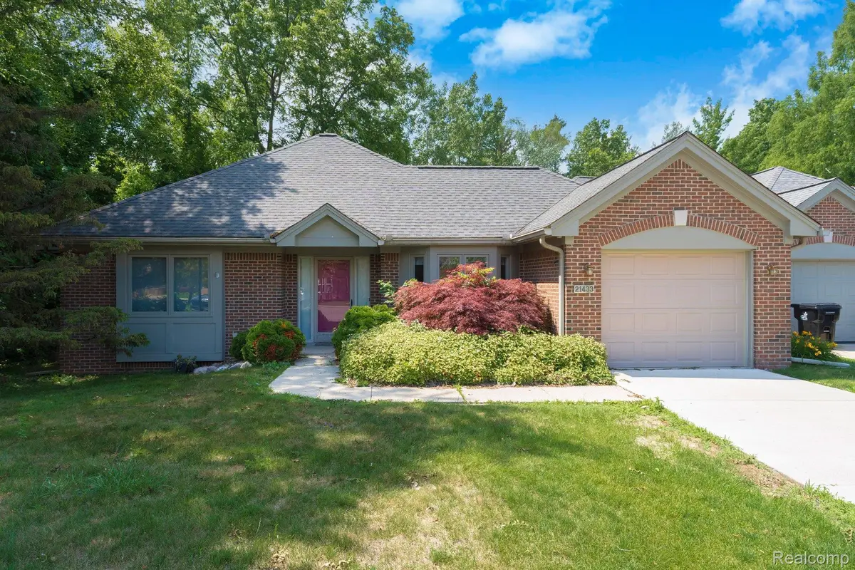 21433 Archwood Circle, Farmington Hills, MI 48336 - #1