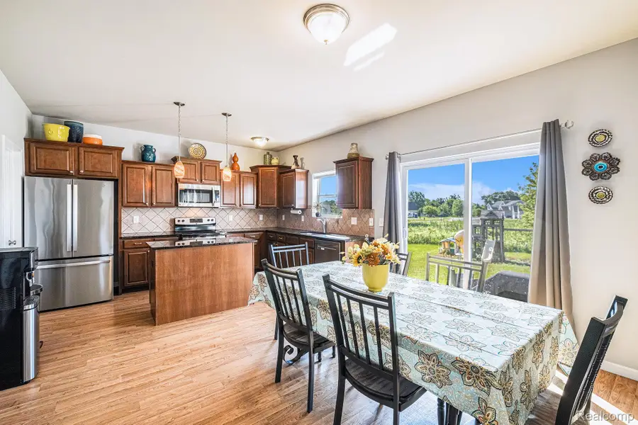 16621 Charles Town Court, Linden, MI 48451 - Image #2