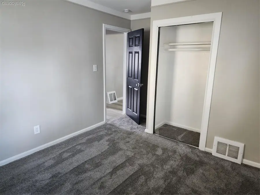 1429 E Milton Avenue, Hazel Park, MI 48030 - Image #3