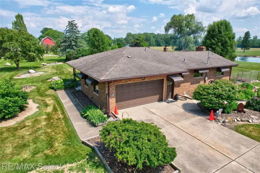 9215 Grand Blanc Road, Gaines, MI 48436 - Image #2