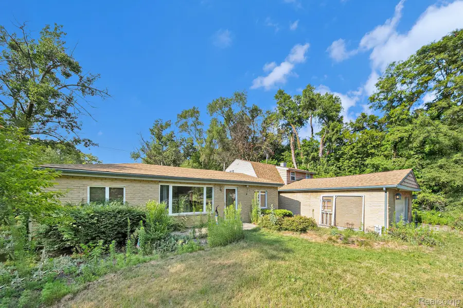 48150 Wear Road, Belleville, MI 48111 - Image #3