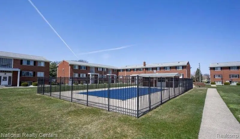 8160 Crestview Drive #2 Drive, Sterling Heights, MI 48312 - Image #2