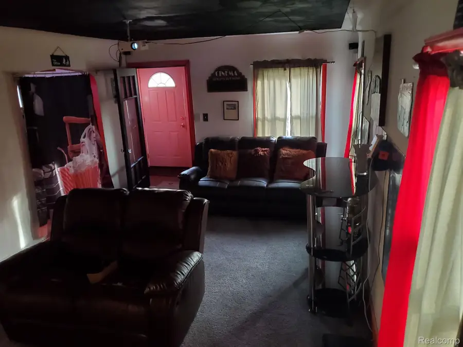 14153 Manning Street, Detroit, MI 48205 - Image #2