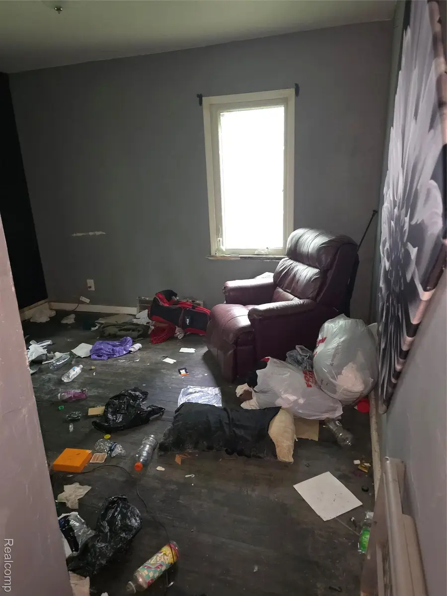 28 S Marshall Street, Pontiac, MI 48342 - Image #3