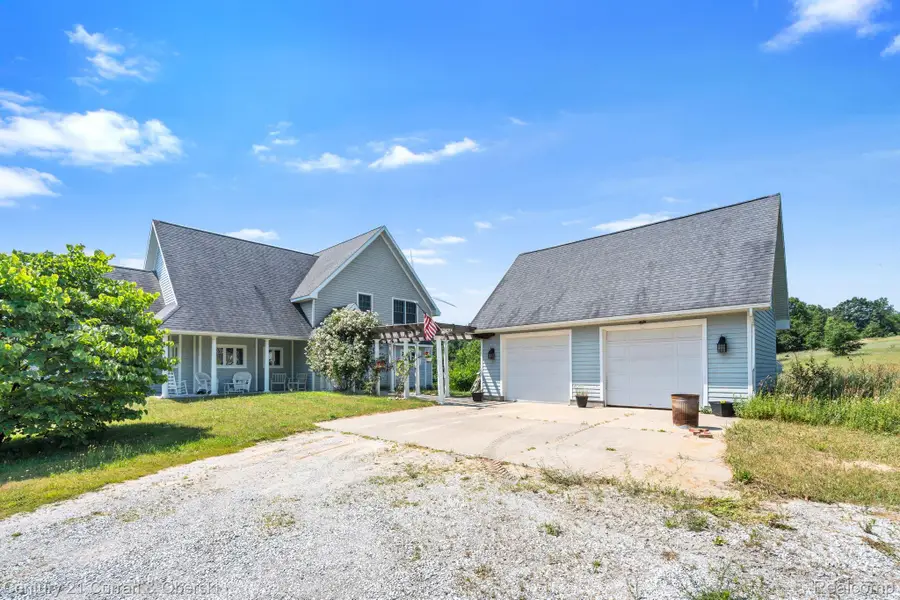 4629 S Benedict Road, Ludington, MI 49431 - Image #2