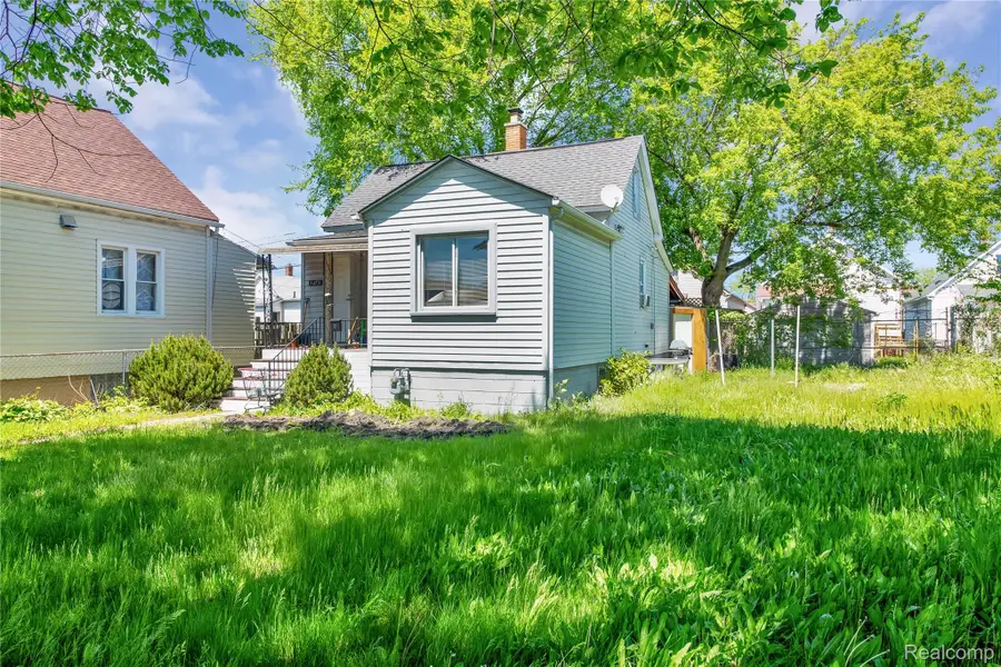 3875 Sobieski Street, Hamtramck, MI 48212 - Image #3