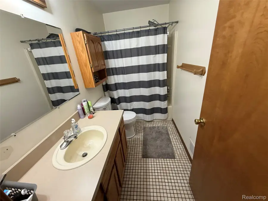 2579 Dearborn Avenue, Rochester Hills, MI 48309 - Image #3