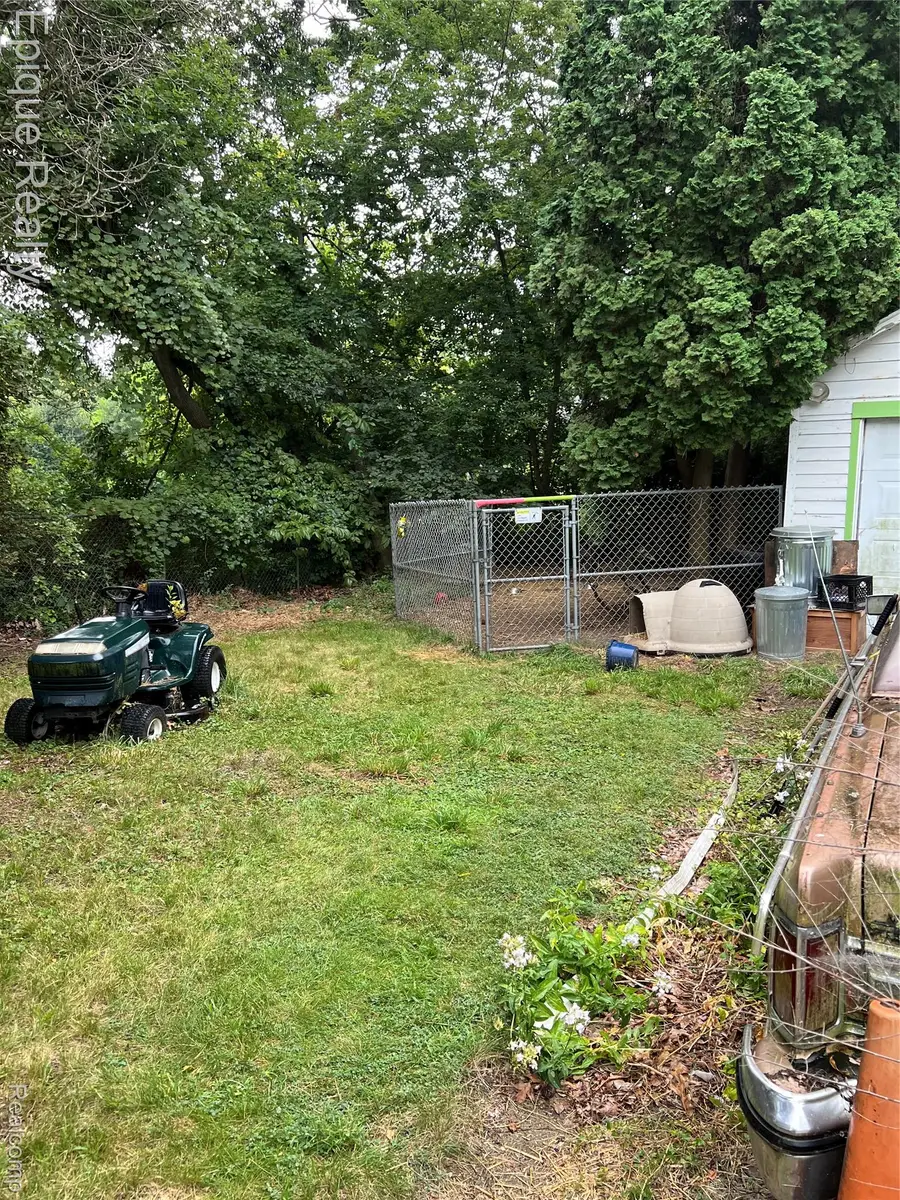 370 E Moore Street, Flint, MI 48505 - Image #3