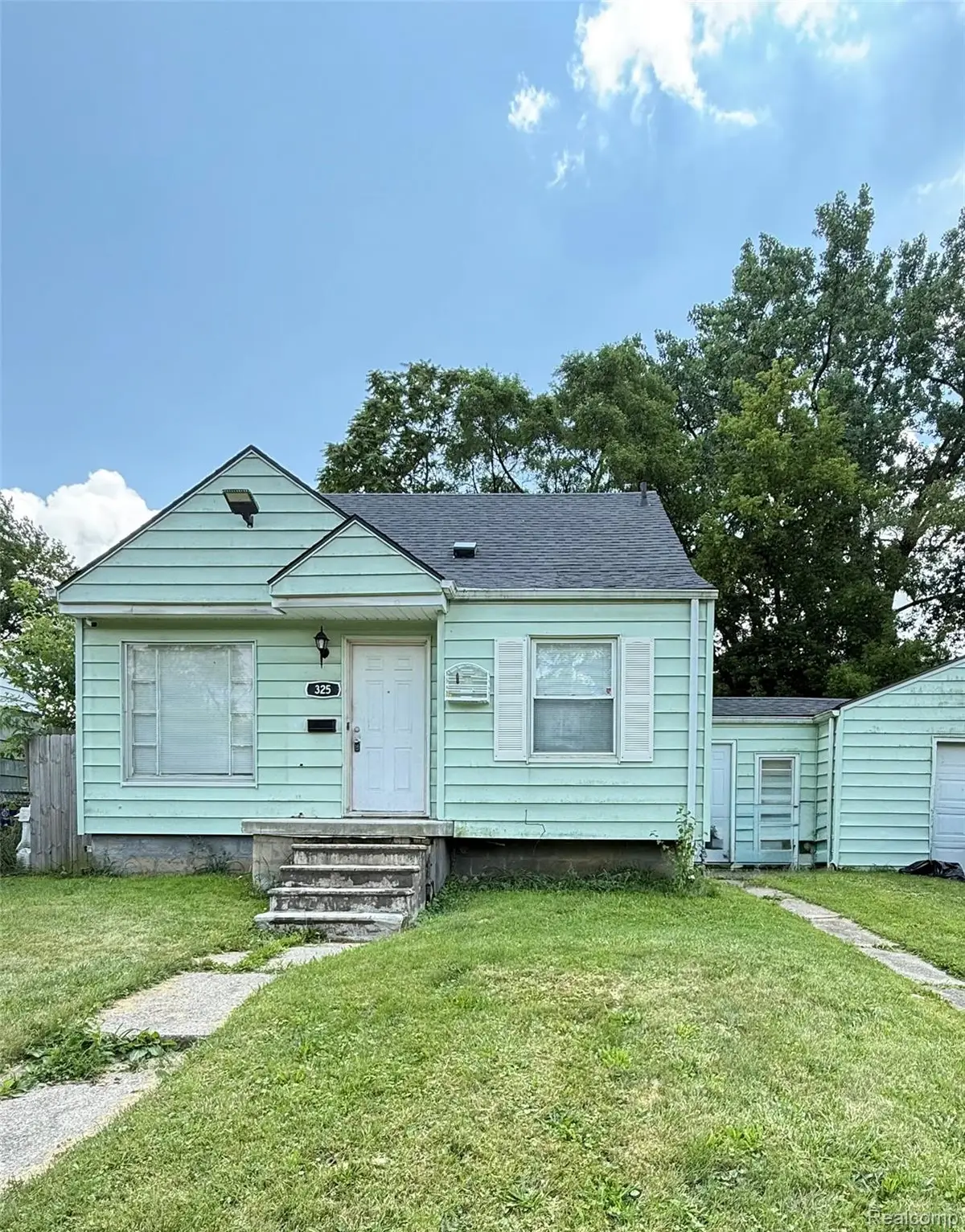 325 W Marengo Avenue, Flint, MI 48505 - Image #1