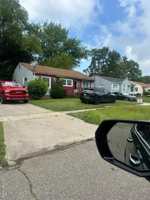 2118 Santa Barbara Drive, Flint, MI 48504