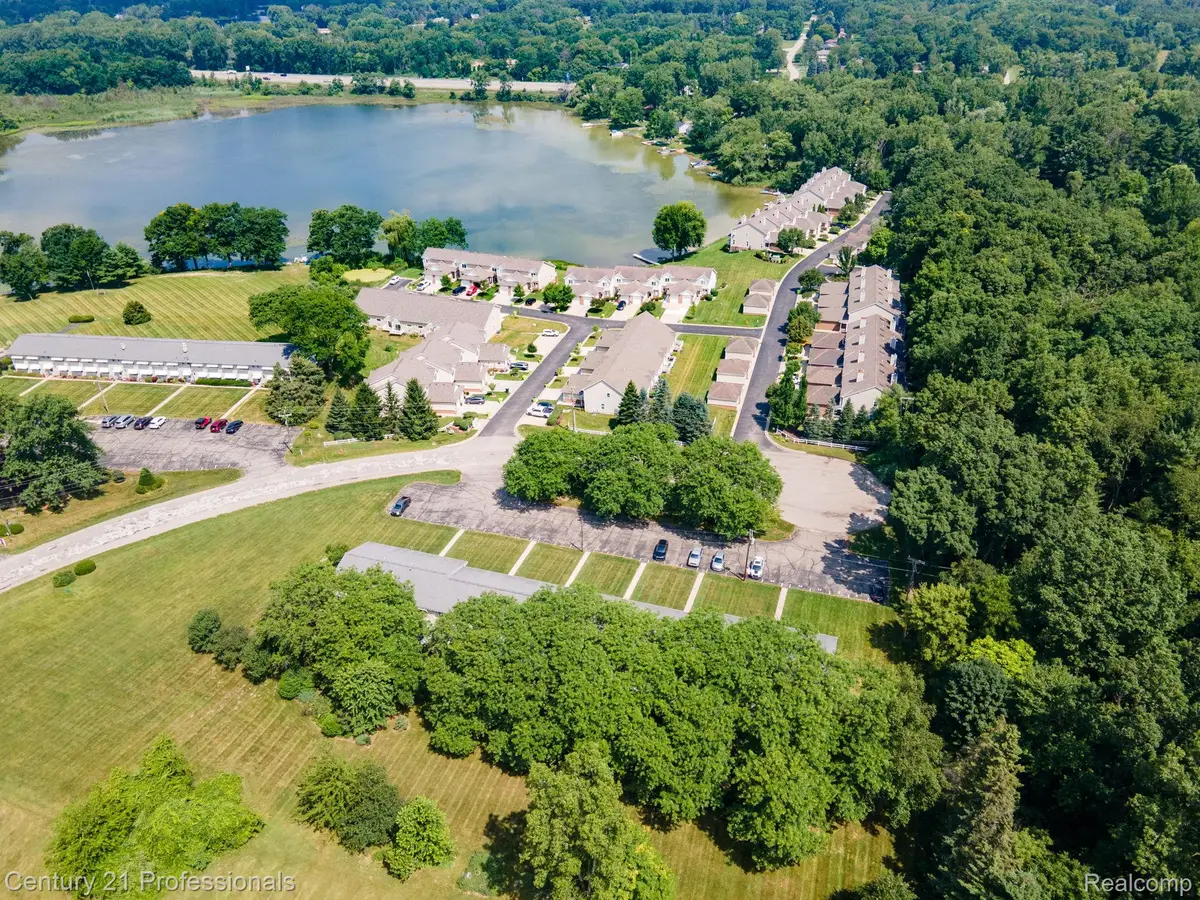 5959 Alan Drive #56, Brighton, MI 48116 - Image #1