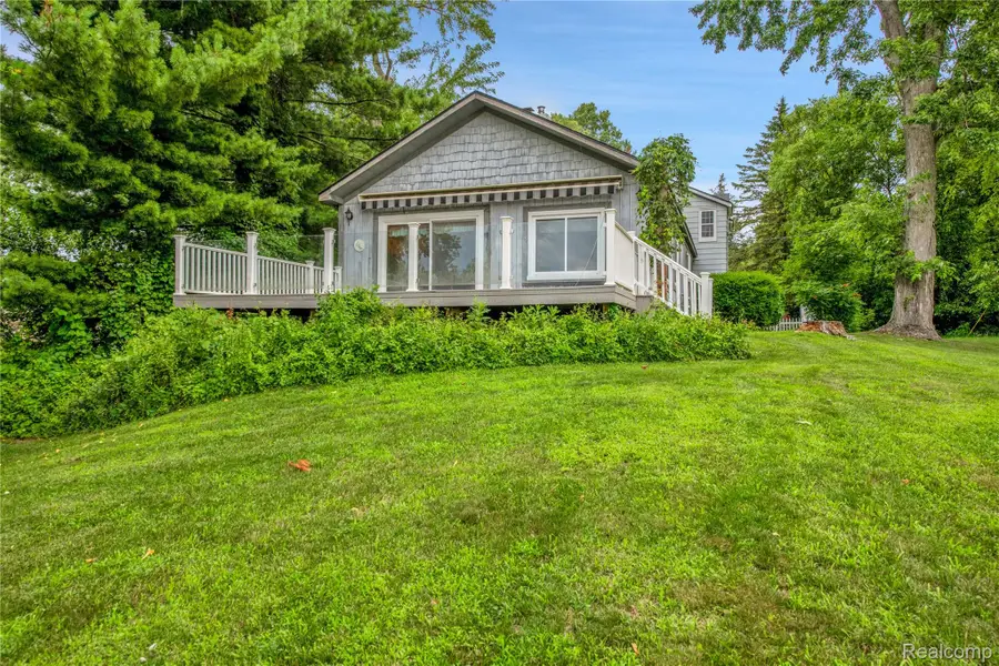 3870 Benstein Road, Commerce, MI 48382 - Image #3