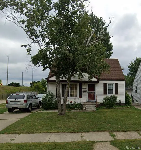 26828 Waldorf Street, Roseville, MI 48066