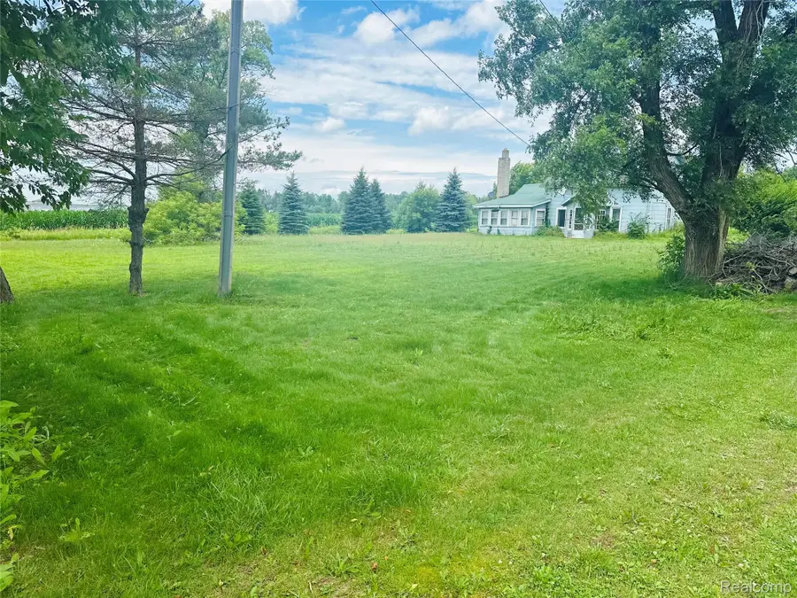 2021 E Bombay Road, Midland, MI 48642 - Image #2
