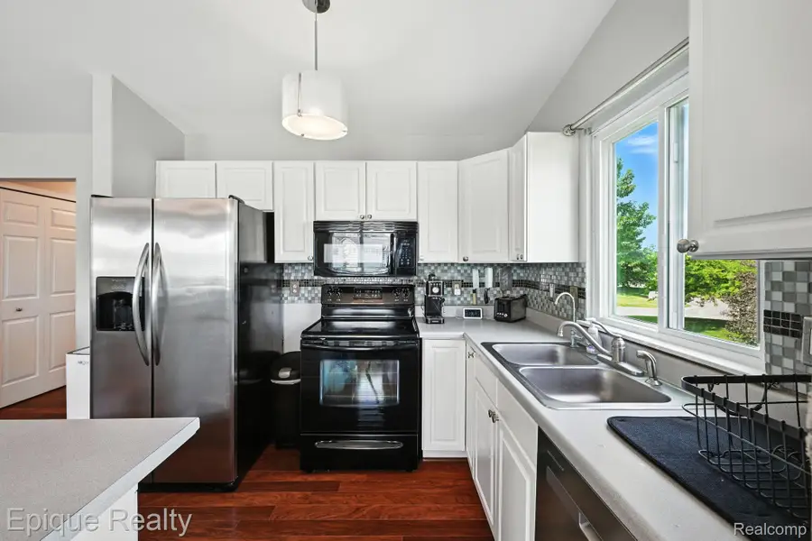 1133 Lakeview Circle, Mundy Township, MI 48439 - Image #3