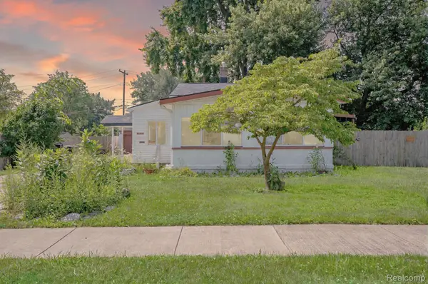 19520 Georgia Street, Roseville, MI 48066