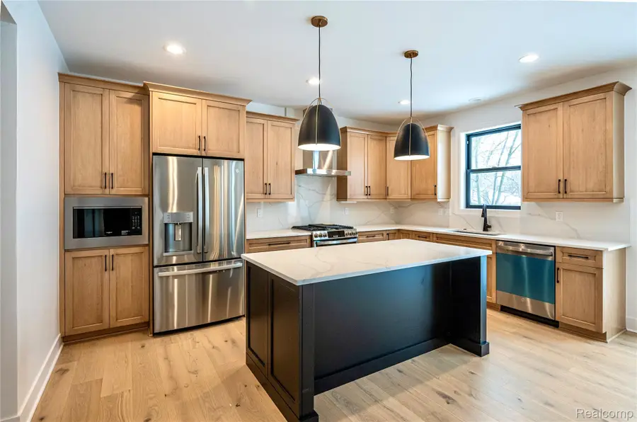 4101 Devon Road, Royal Oak, MI 48073 - Image #2