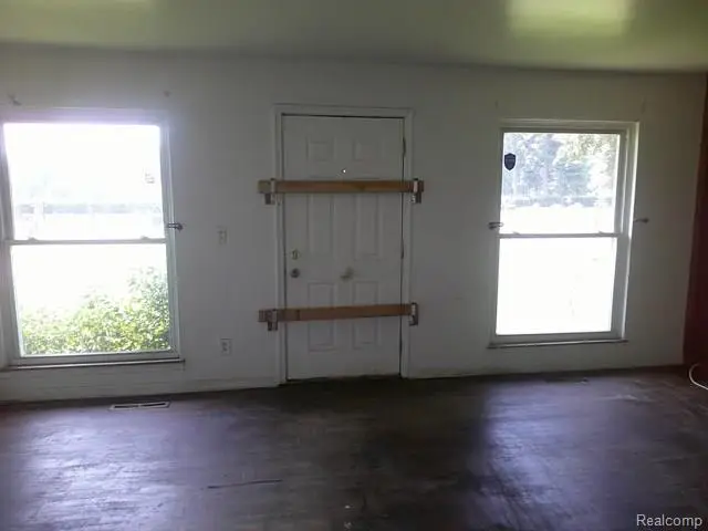 3009 Plainfield Avenue, Flint, MI 48506 - Image #3