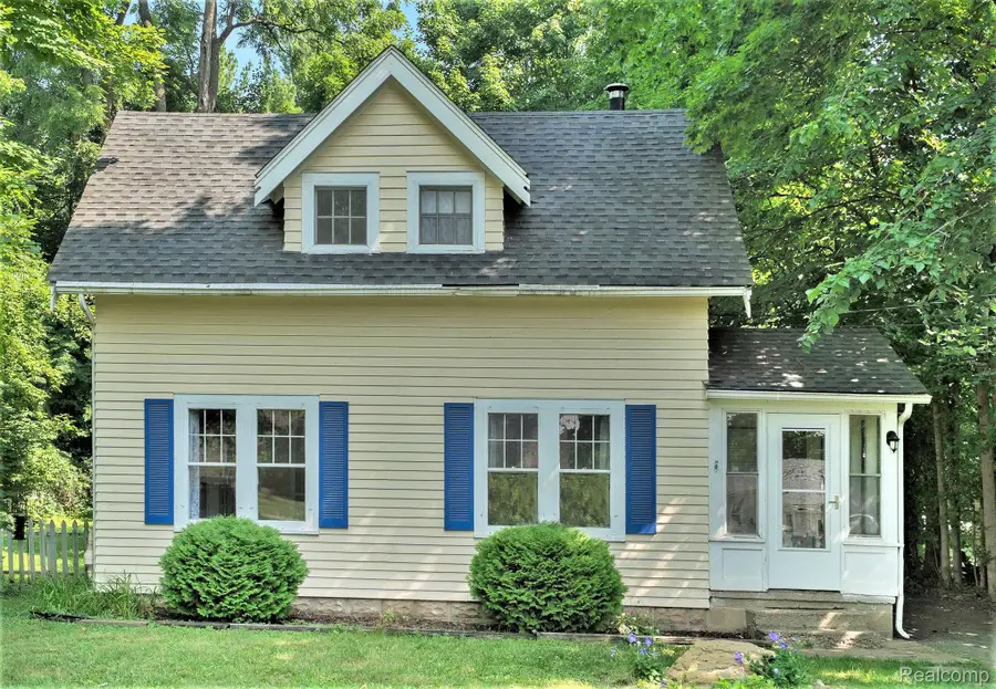 46044 Norton Court, Northville, MI 48167 - Image #2