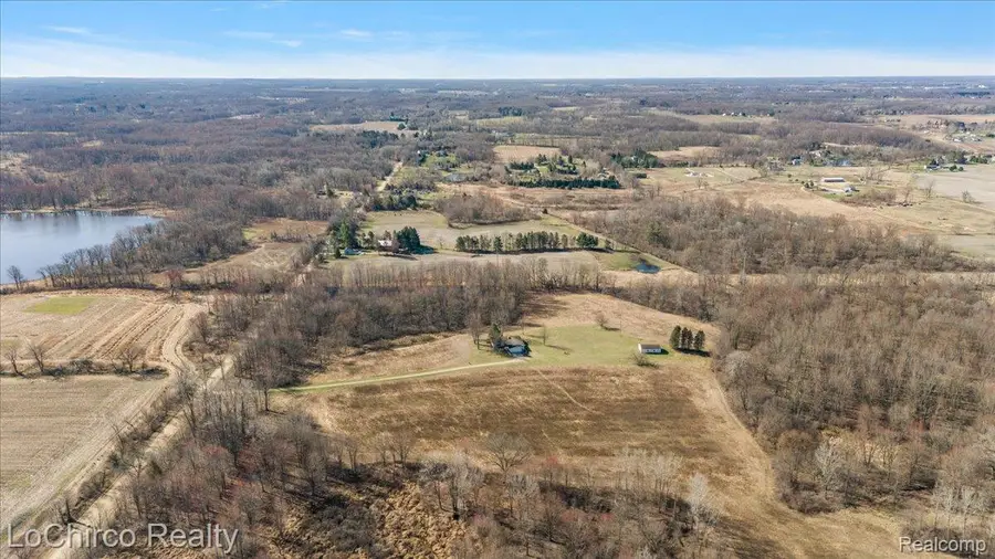 8603 N Owosso Road, Fowlerville, MI 48836 - Image #3