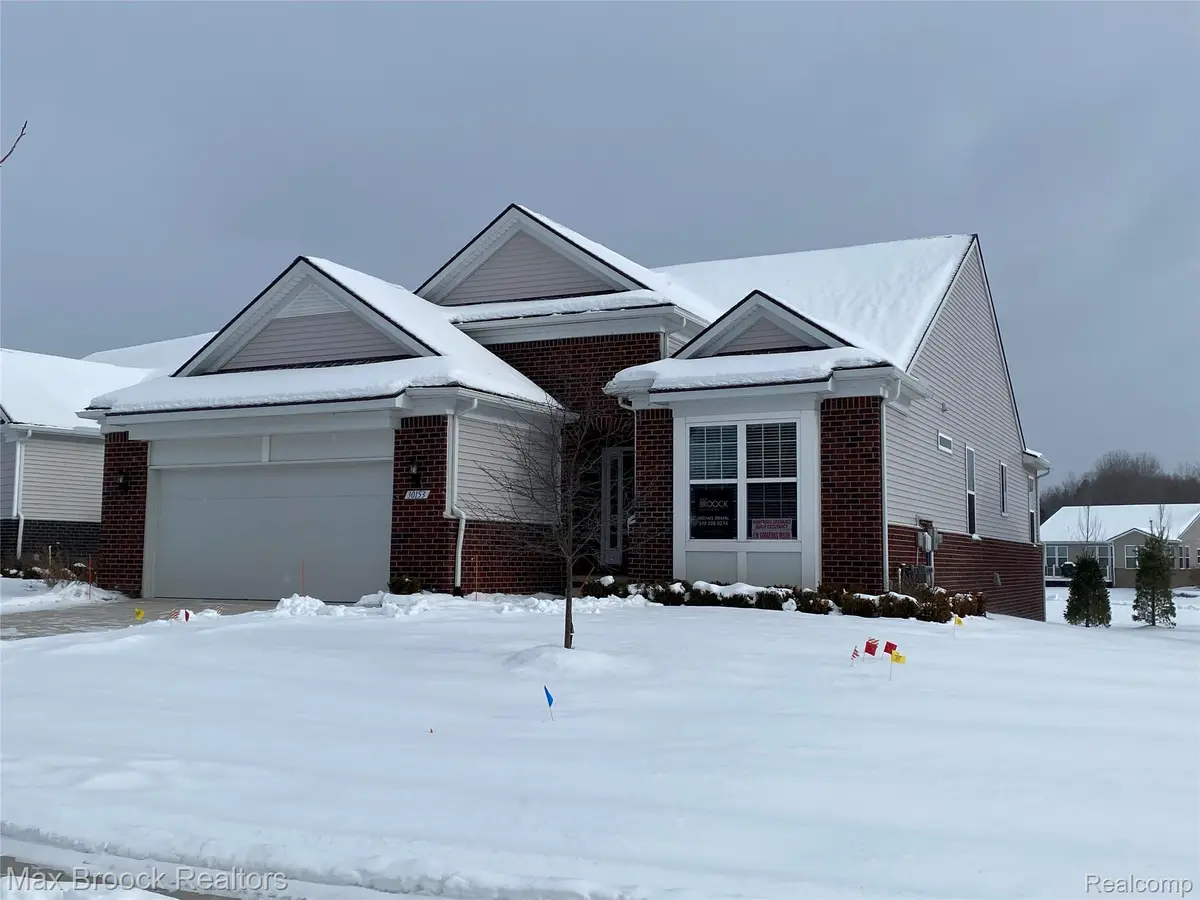 30153 Turtle Creek Circle, New Hudson, MI 48165 - Image #1