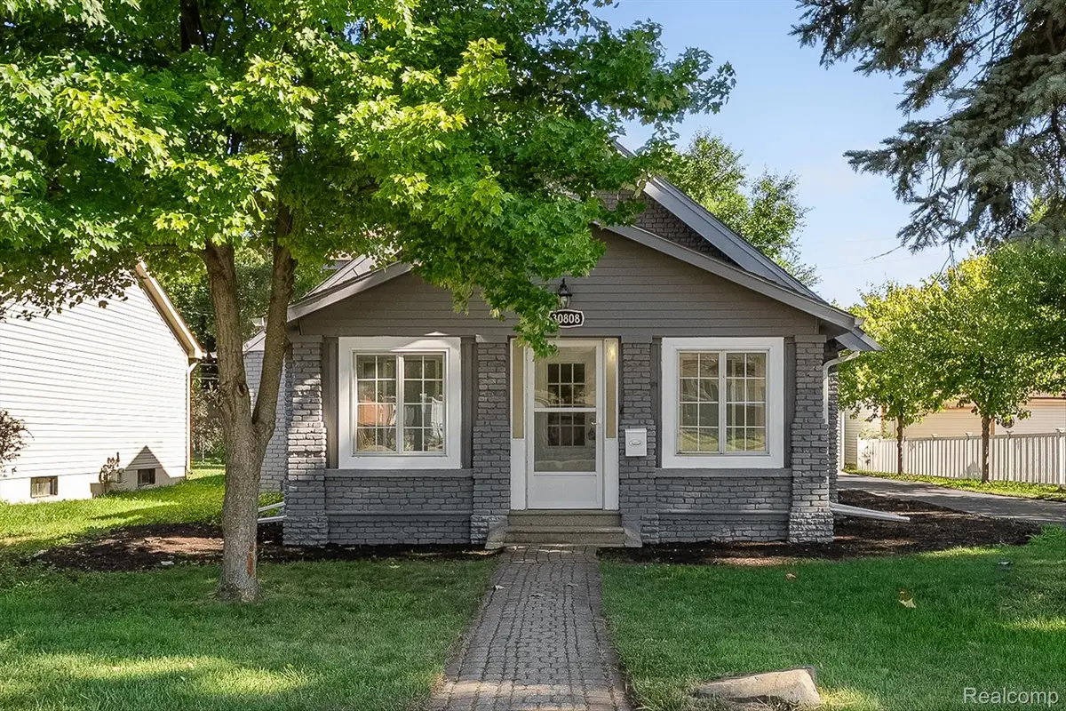 30808 Sheridan Street, Garden City, MI 48135 - #1