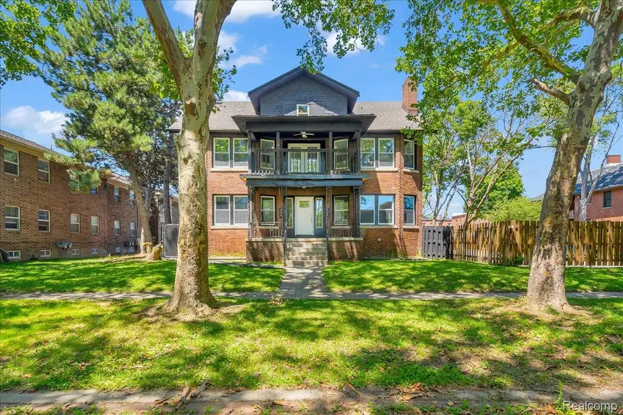 824 Delaware Street, Detroit, MI 48202 - Image #2
