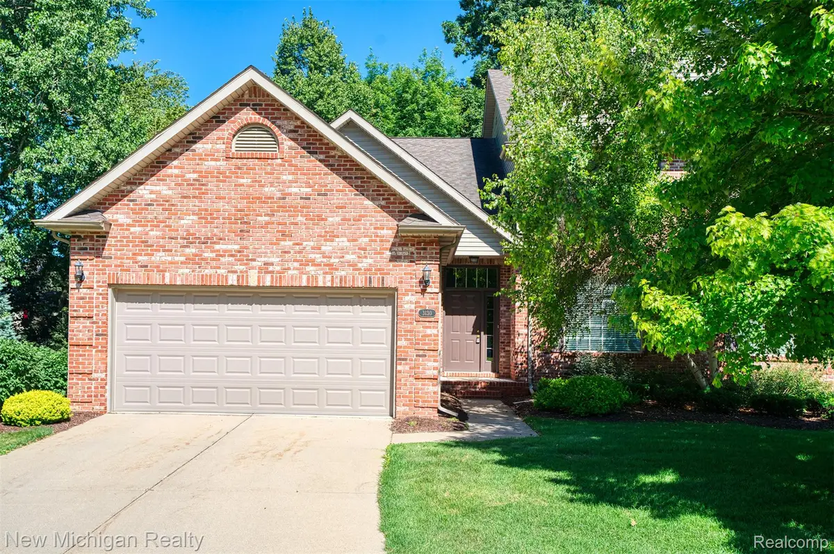 3130 Harbor Pointe Circle, Fenton, MI 48430 - Image #1
