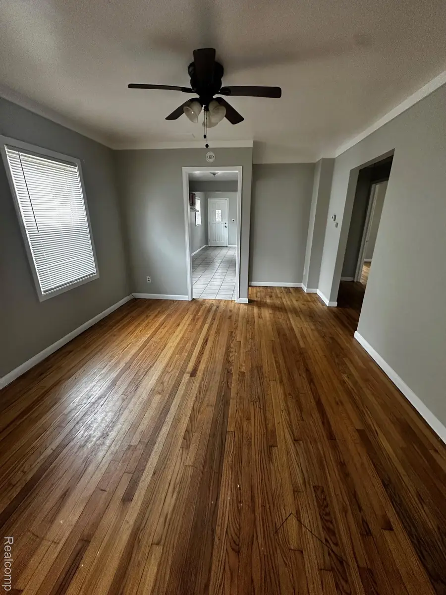 20818 Atlantic Avenue, Warren, MI 48091 - Image #3