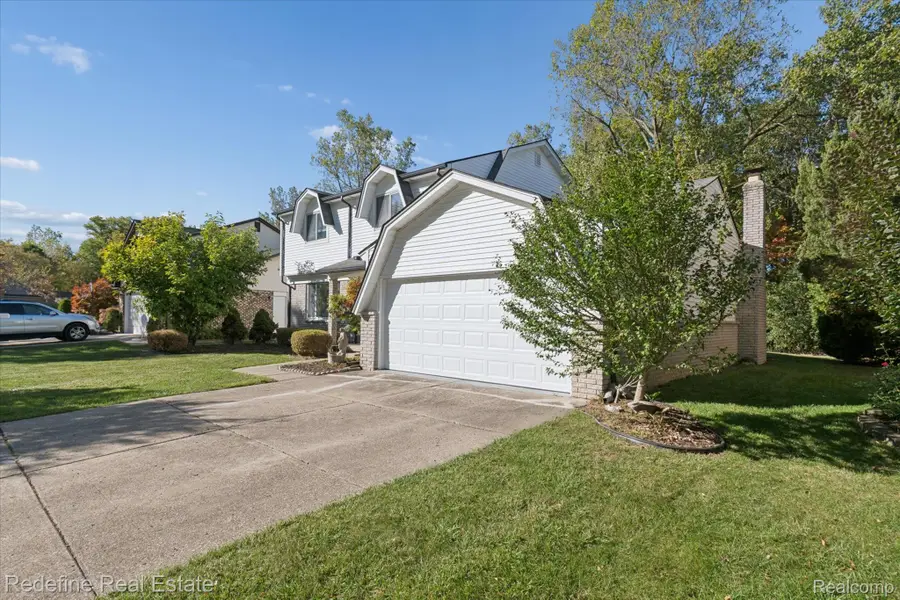 45900 Gainsborough Drive, Canton, MI 48187 - Image #3