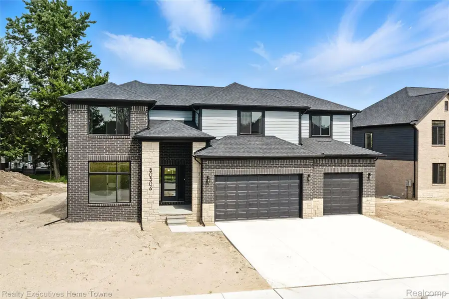 50733 Mistwood Drive, Macomb, MI 48042 - Image #2