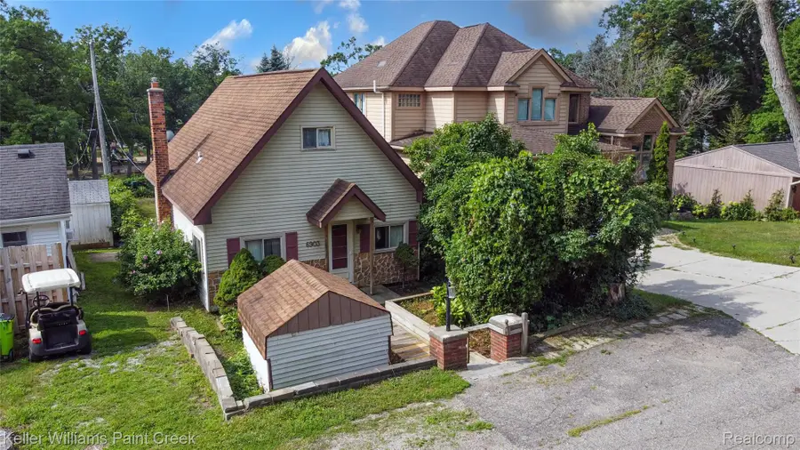 6903 Dandison Boulevard, West Bloomfield, MI 48324 - Image #2