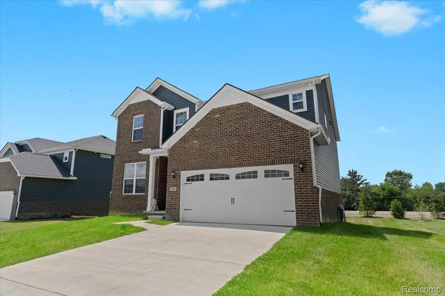 2882 Trillium Hills Drive, Commerce, MI 48382 - Image #3