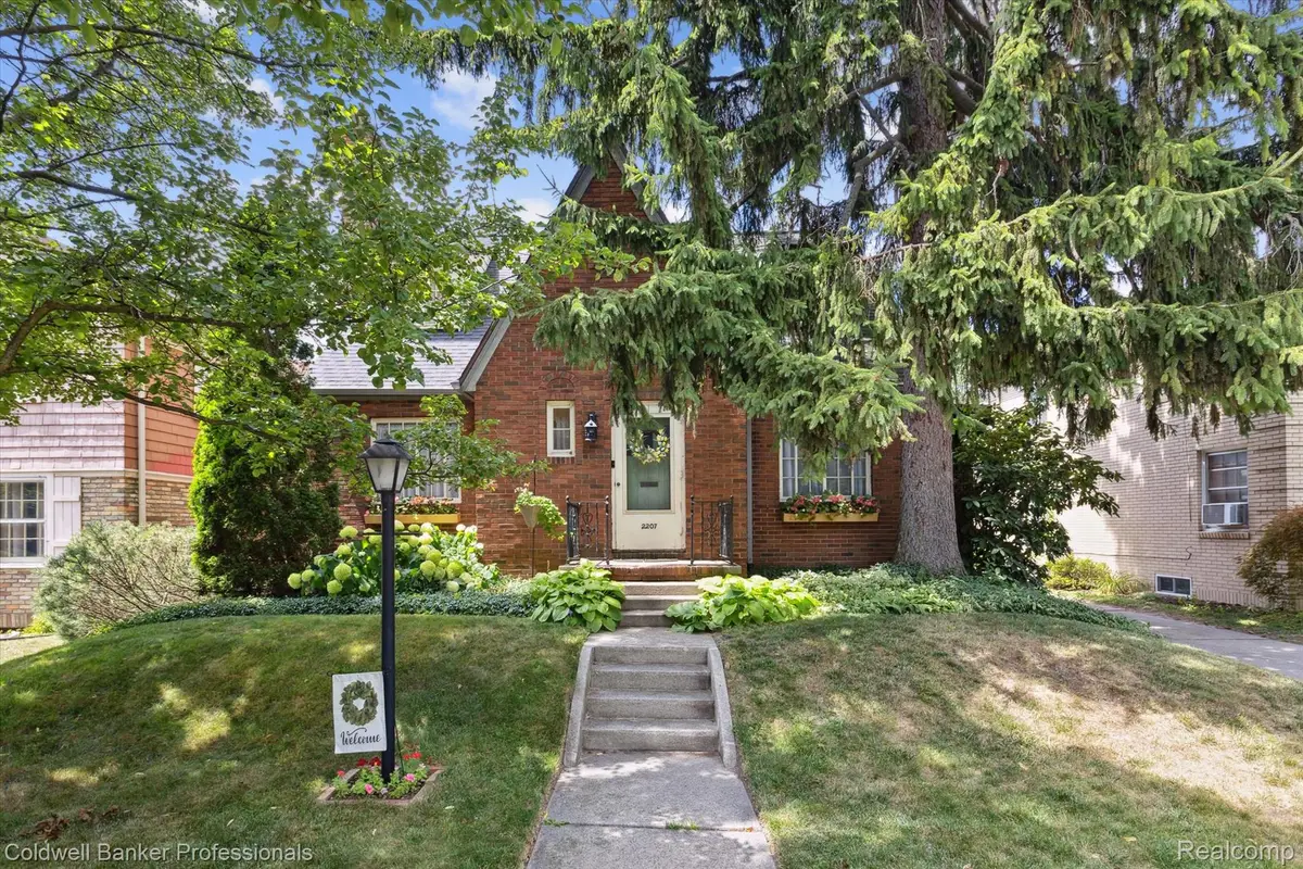 2207 Delaware Boulevard, Saginaw, MI 48602 - Image #1